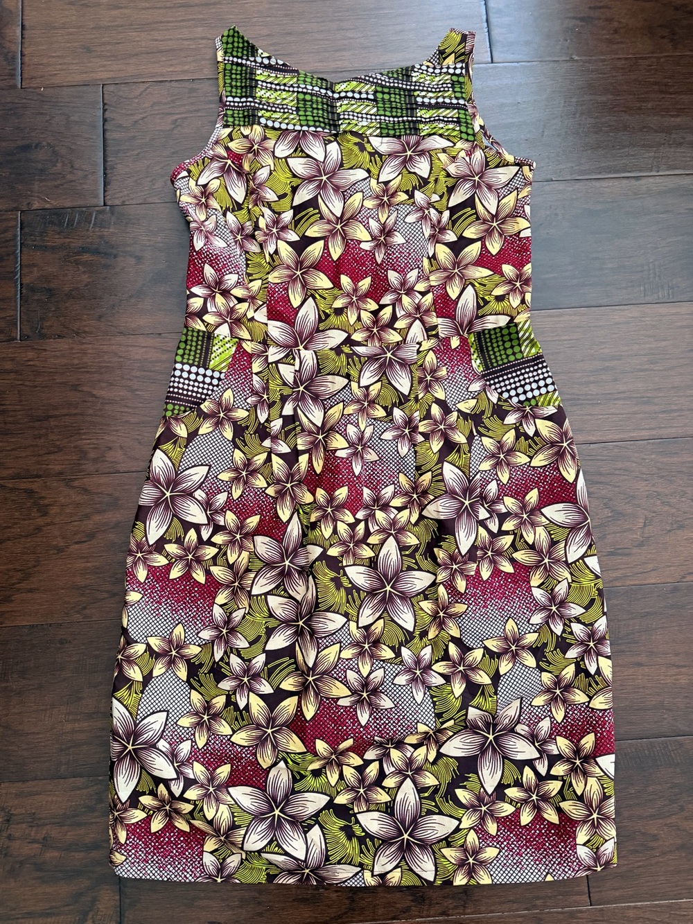 Women’s Floral Sleeveless Dress in maroon and Green